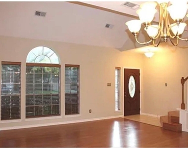 1235 Cambrian Park Court - Photo Thumbnail 2