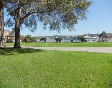 6107 Snug Harbor Boulevard - Photo Thumbnail 3