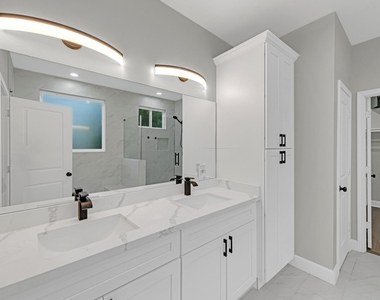 5020 Sayers Street - Photo Thumbnail 15
