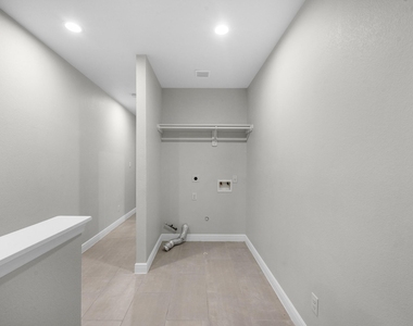 5020 Sayers Street - Photo Thumbnail 25