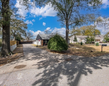 712 Clarence Street - Photo Thumbnail 36