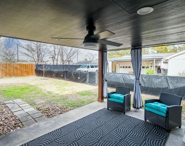 712 Clarence Street - Photo Thumbnail 28