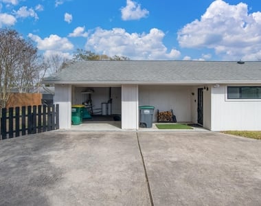 712 Clarence Street - Photo Thumbnail 33
