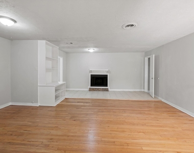 8410 Bob White Drive - Photo Thumbnail 1