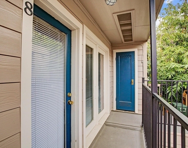 2202 Park Street - Photo Thumbnail 1
