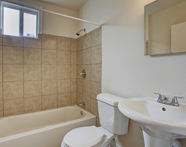 2202 Park Street - Photo Thumbnail 8