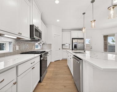 21227 Teal Lovegrass Lane - Photo Thumbnail 16