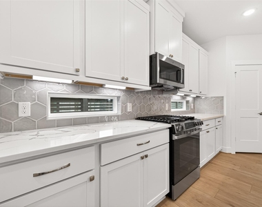 21227 Teal Lovegrass Lane - Photo Thumbnail 17