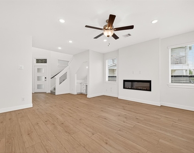 21227 Teal Lovegrass Lane - Photo Thumbnail 8