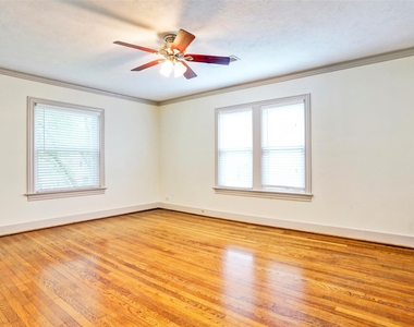 2324 Goldsmith Street - Photo Thumbnail 5