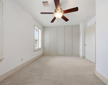 5929 Kansas Street - Photo Thumbnail 16