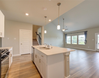 6027 Jenna Way - Photo Thumbnail 13