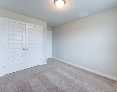 6027 Jenna Way - Photo Thumbnail 44