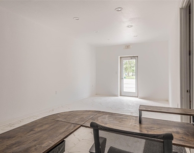 22316 E Martin Drive - Photo Thumbnail 14