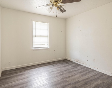 22316 E Martin Drive - Photo Thumbnail 25
