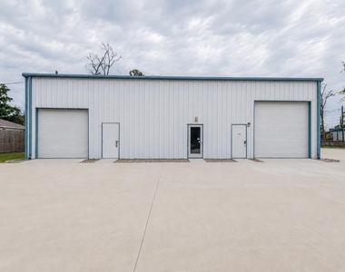 22316 E Martin Drive - Photo Thumbnail 22