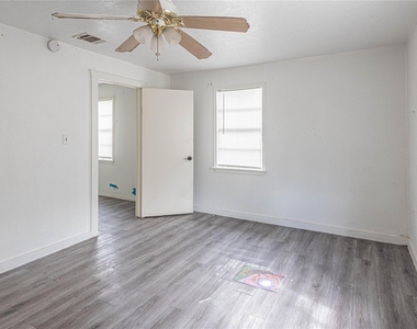 22316 E Martin Drive - Photo Thumbnail 24