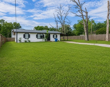 22316 E Martin Drive - Photo Thumbnail 8