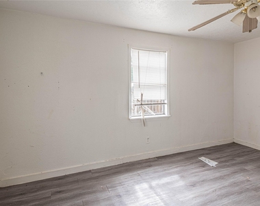 22316 E Martin Drive - Photo Thumbnail 18