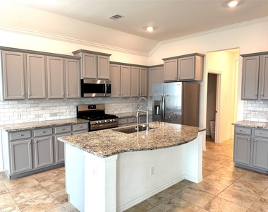 20015 Matador Ridge Drive - Photo Thumbnail 9