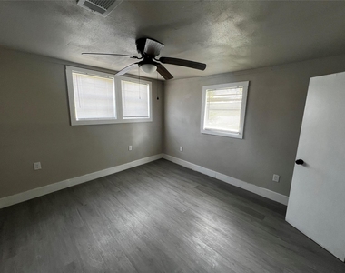 1337 W Procter Street - Photo Thumbnail 6