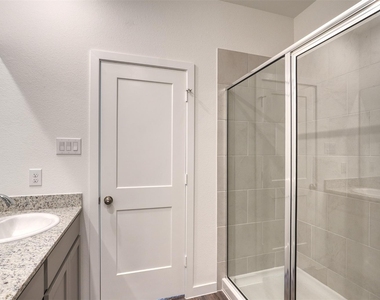 3918 Windy Whisper Drive - Photo Thumbnail 17