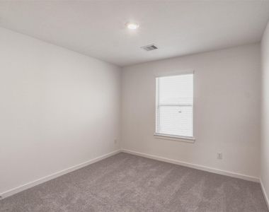 3918 Windy Whisper Drive - Photo Thumbnail 30