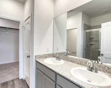 3918 Windy Whisper Drive - Photo Thumbnail 15