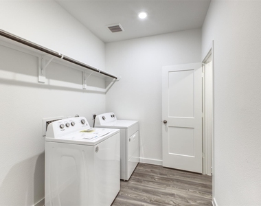3918 Windy Whisper Drive - Photo Thumbnail 20
