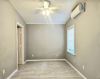 4419 W Bayshore Drive - Photo Thumbnail 4