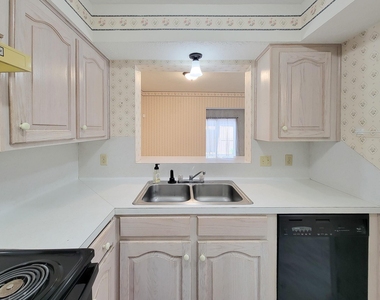 1815 Country Village Boulevard - Photo Thumbnail 28