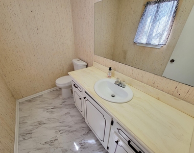 1815 Country Village Boulevard - Photo Thumbnail 8