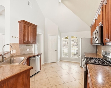 11914 Manasses Springs Lane - Photo Thumbnail 6