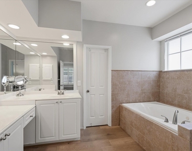34 Candle Pine Place - Photo Thumbnail 24