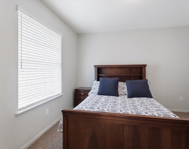 34 Candle Pine Place - Photo Thumbnail 31