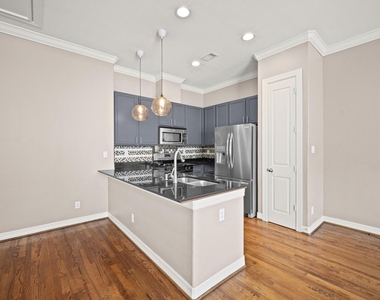 3840 Center Street - Photo Thumbnail 5