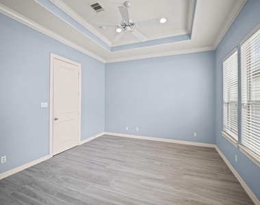 3840 Center Street - Photo Thumbnail 17