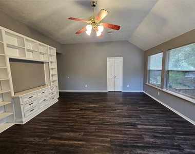 15015 Dawnbrook Drive - Photo Thumbnail 14