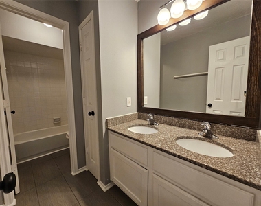 15015 Dawnbrook Drive - Photo Thumbnail 24