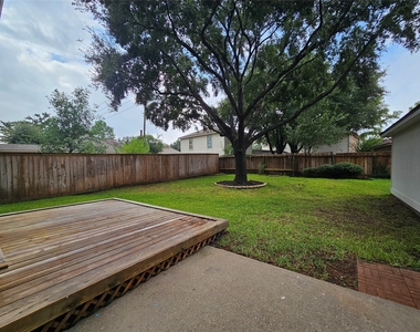 15015 Dawnbrook Drive - Photo Thumbnail 28