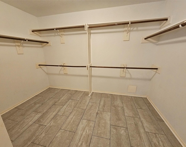 15015 Dawnbrook Drive - Photo Thumbnail 21