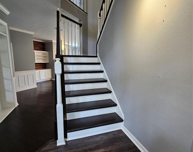 15015 Dawnbrook Drive - Photo Thumbnail 12