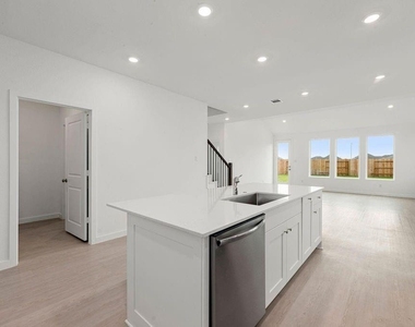 6411 Symphony Wave Dr - Photo Thumbnail 8