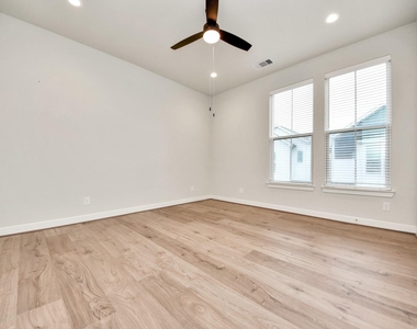 2319 Silva Park Lane - Photo Thumbnail 16