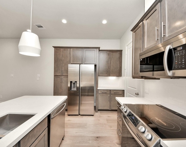 2319 Silva Park Lane - Photo Thumbnail 6