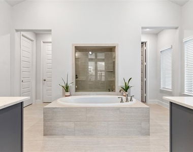 28926 Creekside Bend Drive - Photo Thumbnail 23