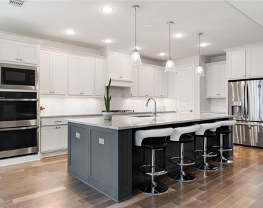 28926 Creekside Bend Drive - Photo Thumbnail 9