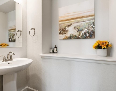 28926 Creekside Bend Drive - Photo Thumbnail 27
