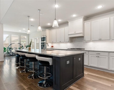 28926 Creekside Bend Drive - Photo Thumbnail 8