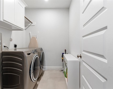 28926 Creekside Bend Drive - Photo Thumbnail 14